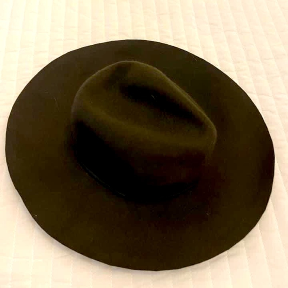 American Eagle hat